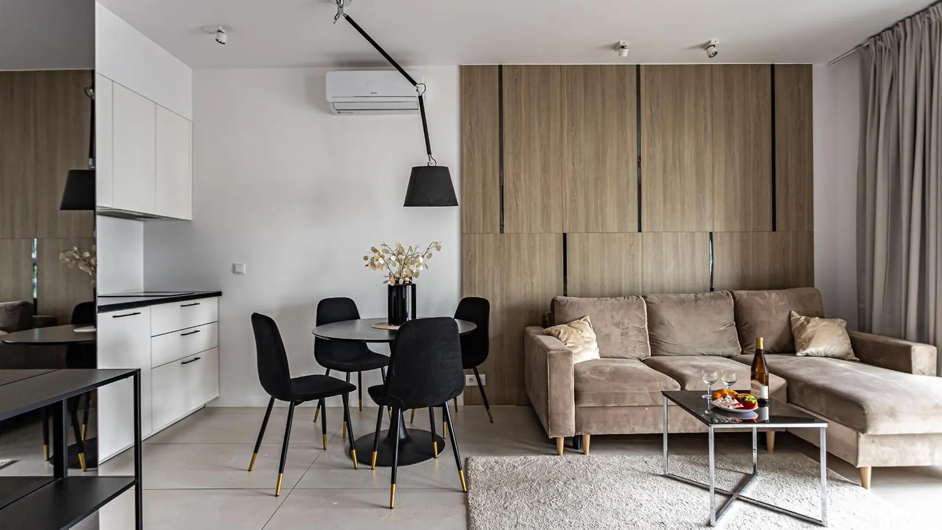P&O Apartments Mennica Residence VII Warsaw Poland